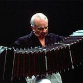 Imagem do artista Astor Piazzolla