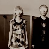 Imagen del artista Capsule