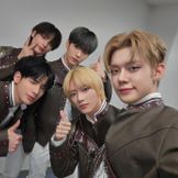 Imagem do artista TOMORROW X TOGETHER (TXT)